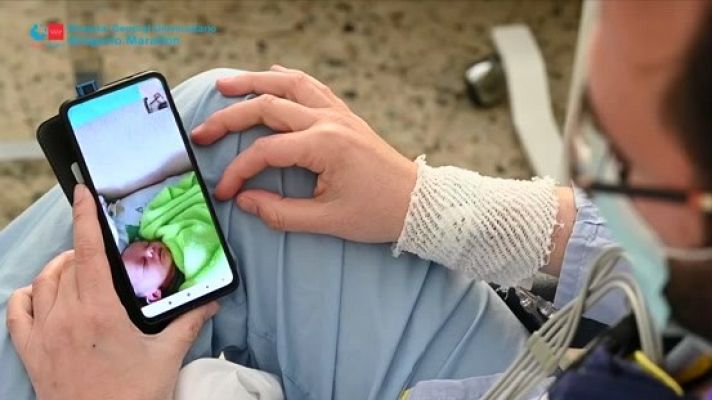 Telediario 1 - Antonio recibió un trasplante el mismo día que nació su hijo: "El niño vino con un corazón para su padre"