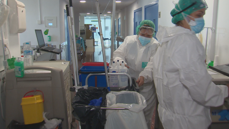 Las limpiadoras, un colectivo precarizado y mal pagado pese a su importancia