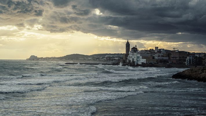 Probabilidad de chubascos y tormentas localmente fuertes