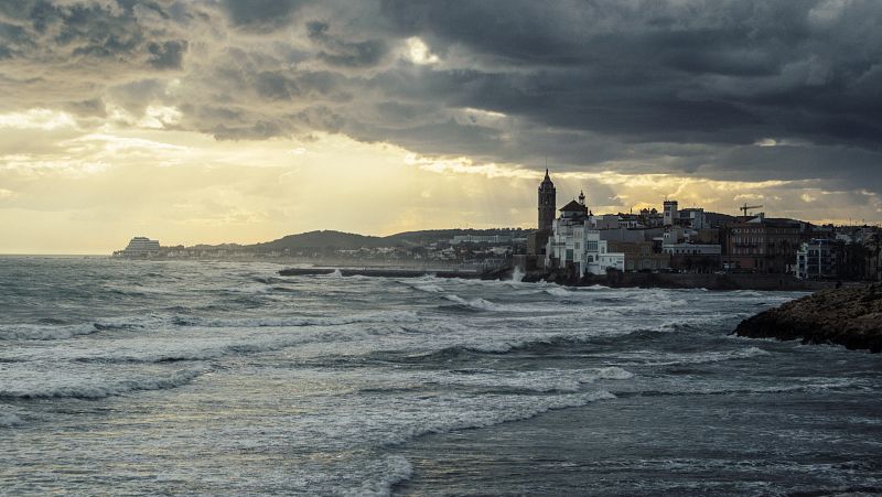 Probabilidad de chubascos y tormentas localmente fuertes - Ver ahora