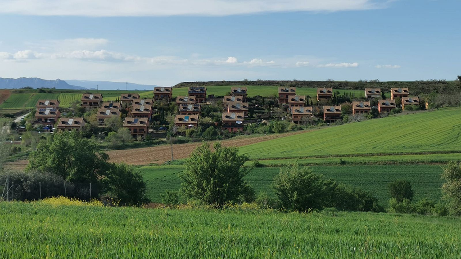 España Directo - Vivir en una ecoaldea, un concepto de vida rural y autosuficiente