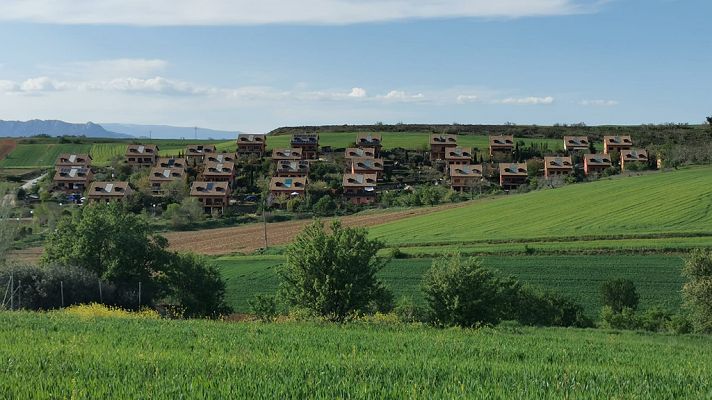 España Directo - Vivir en una 'ecoaldea', un concepto de vida autosuficiente