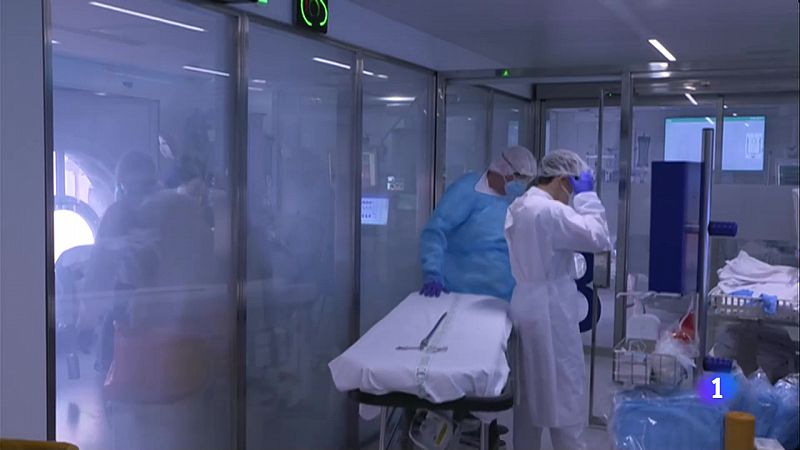 Més de 500 pacients crítics a les UCI dels hospitals catalans