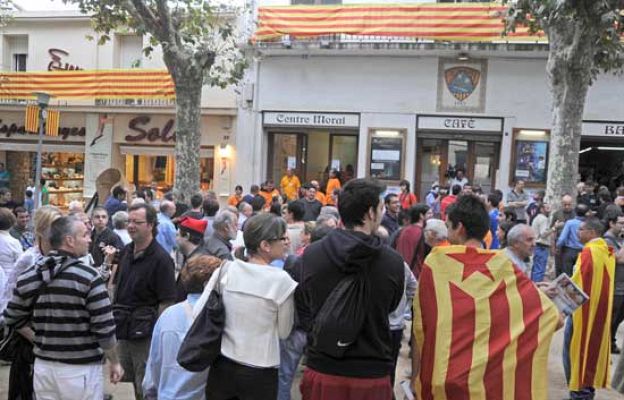  - 100 manifestantes en Arenys