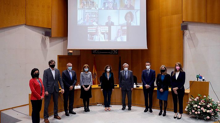 Telediario 1 - Hacienda presenta a sus expertos para mejorar la recaudación fiscal