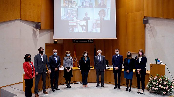 Telediario 1 - Hacienda presenta a sus expertos para mejorar la recaudación fiscal