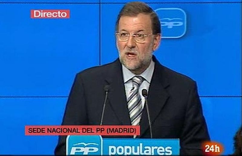 El presidente del Partido Popular, Mariano Rajoy, ha lanzado duras críticas contra el presidente del Gobierno, José Luis Rodríguez Zapatero, por pretender "la mayor subida de impuestos de la democracia". 