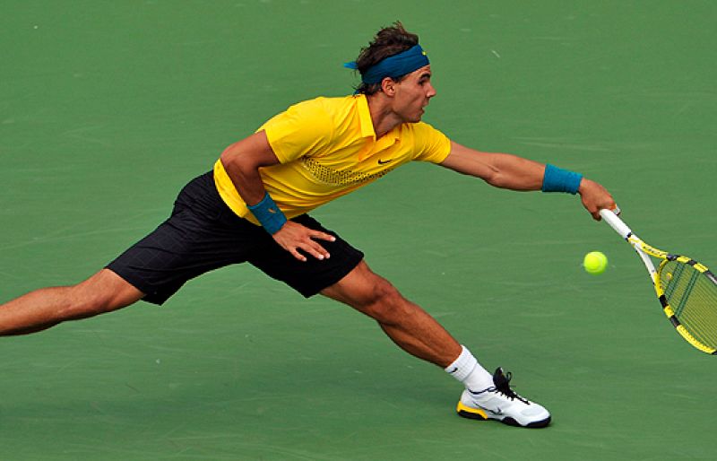  El tenista español Rafa Nadal no pudo hacer nada ante el argentino Juan Martín del Potro y perdió en tres sets por (6-2, 6-2 y 6-2) en semifinales del US Open. El argentino se medirá en la final contra Federer, que ha eliminado a Djokovic.