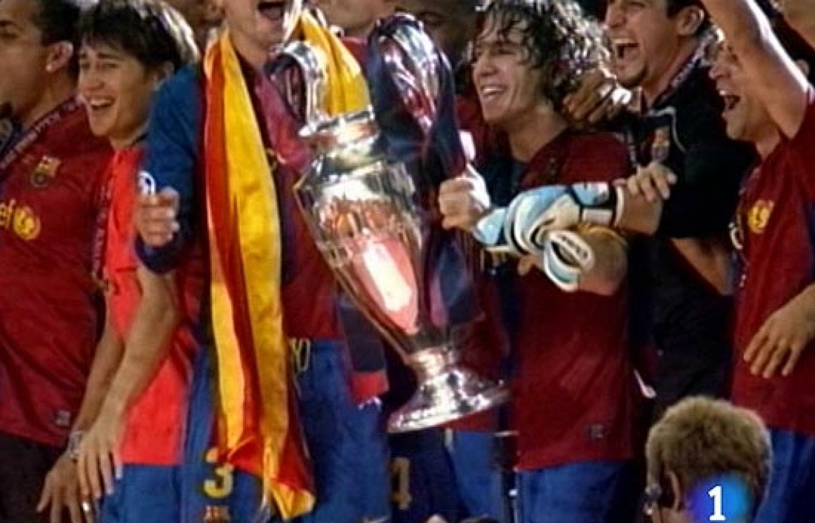 Regresa la Liga de Champions, y lo hace en TVE. Los 32 mejores equipos de Europa luchando por estar en la final del próximo 22 de mayo en el Santiago Bernabéu.