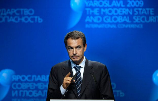  - Zapatero defiende su gestión