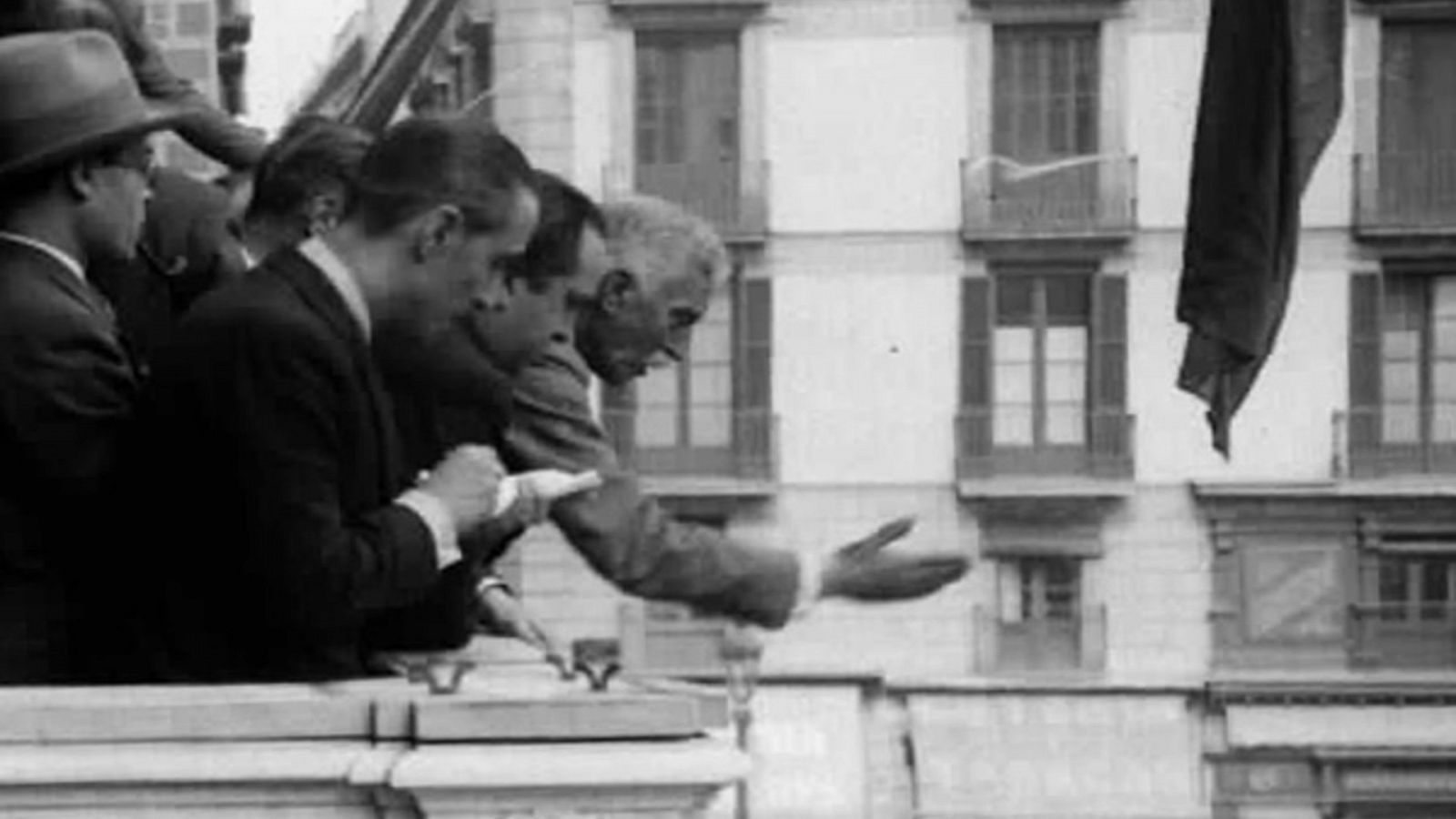 Arxiu TVE Catalunya - Memòria popular - La proclamació de la República el 14 d'abril de 1931