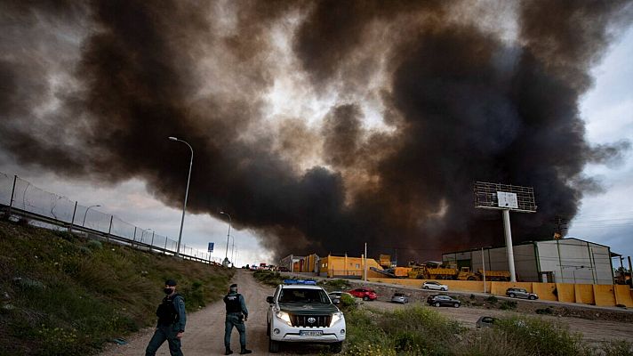 Un incendio en Seseña produce una gran nube de humo