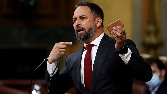 Informativo 24h - Abascal saca un adoquín en la tribuna del Congreso y culpa a Marlaska y Unidas Podemos de la violencia contra Vox