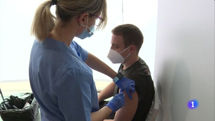 L'Informatiu - Vergés demana retardar al cap de 42 dies la segona dosi de Pfizer