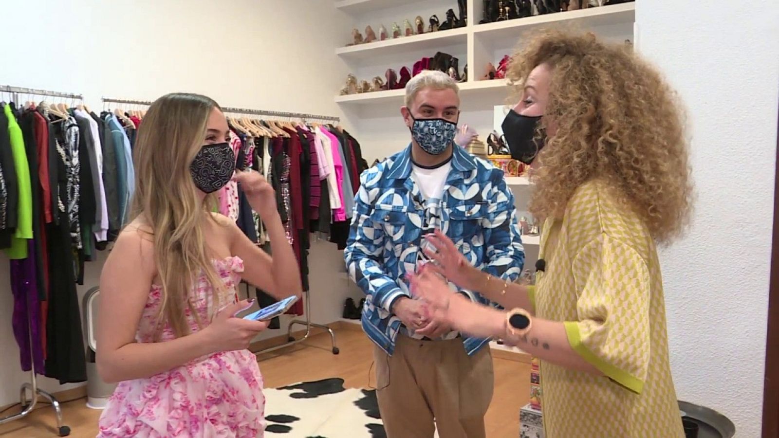 Ana Mena y su forma de preparse para un evento virtual - Comando Actualidad | Ver