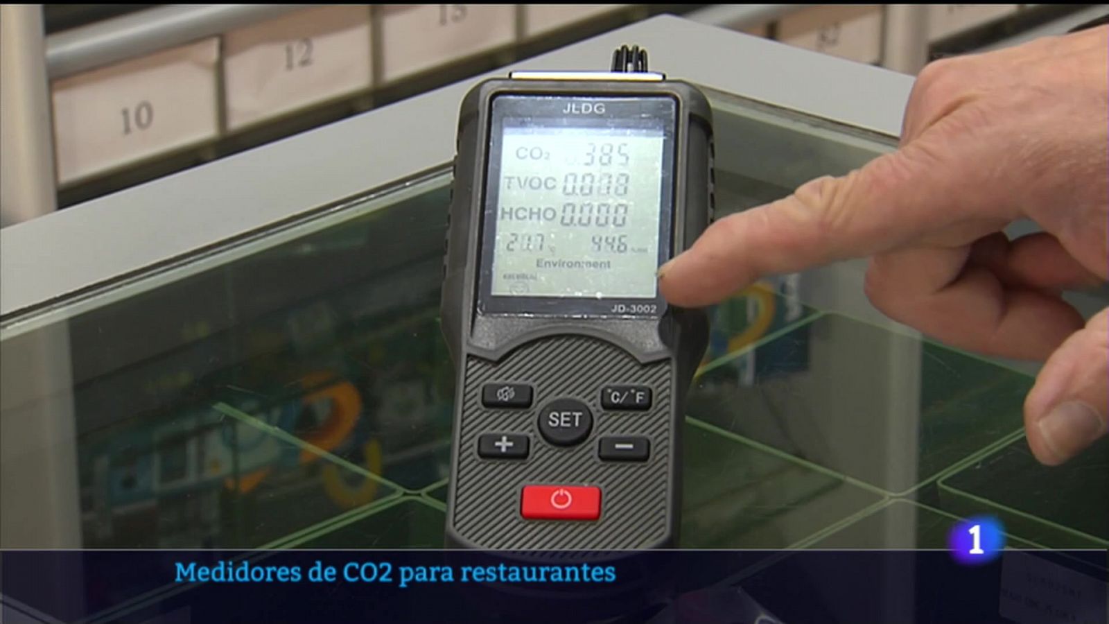 Medidores de CO2 nos restaurantes antes do día 23