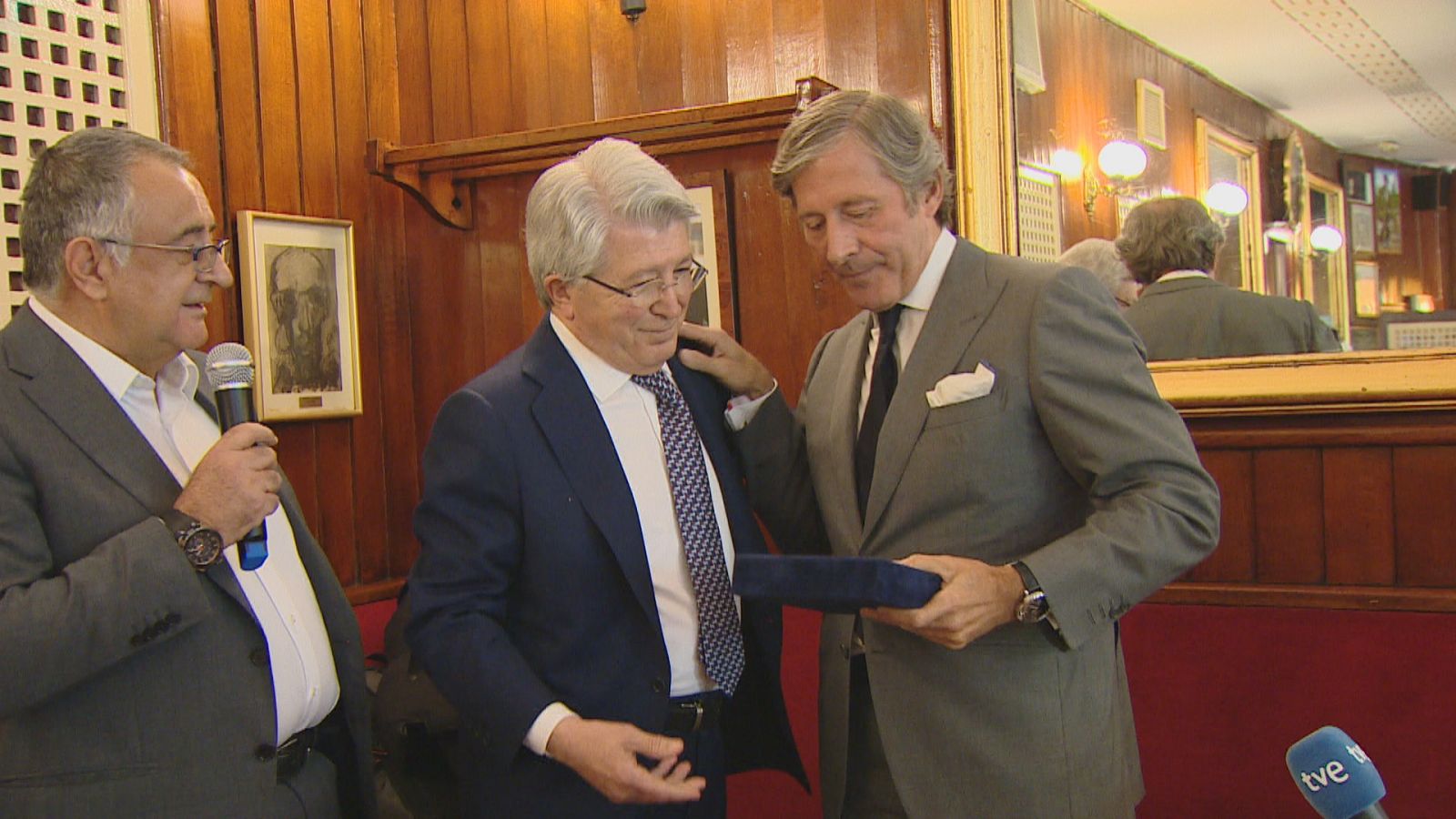 Homenaje a Jesús Álvarez  por sus 45 años en TVE