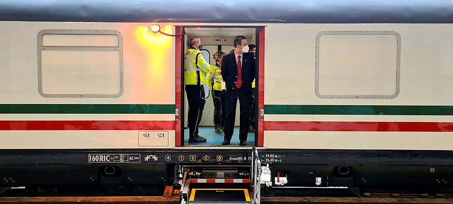 Informativo 24h - Italia pone en marcha su primer tren libre de coronavirus