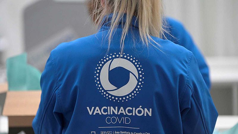 Más de 80 sociedades científicas piden a los políticos que no paren la vacunación