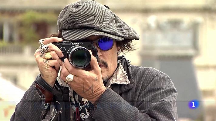 Johnny Depp presenta en Barcelona su última película, 'El fotógrafo de Minamata'