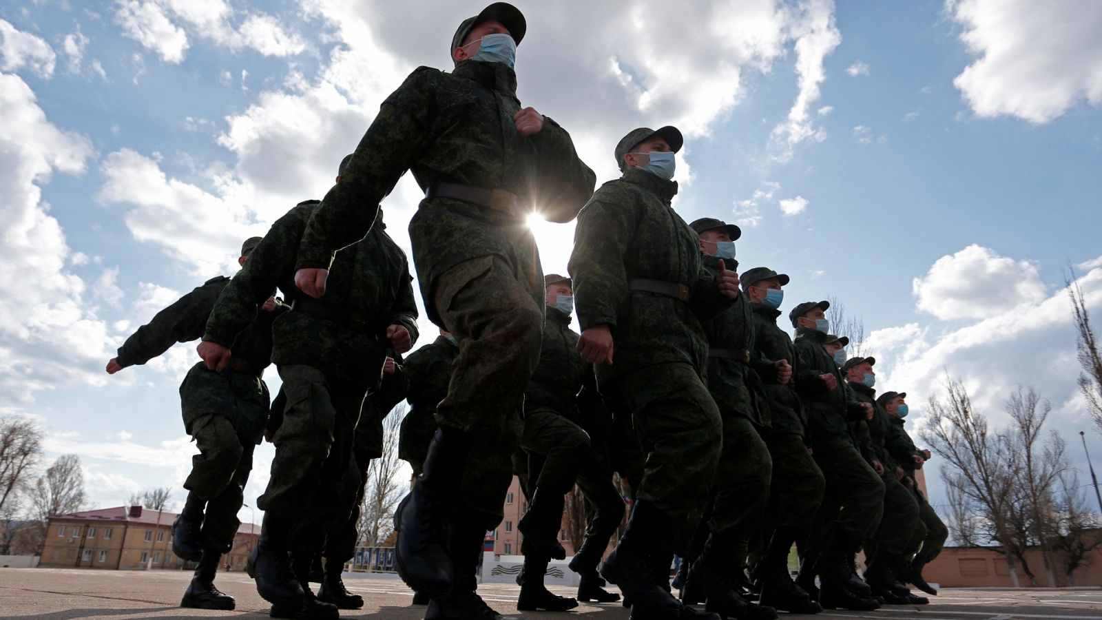 Siguen llegando tropas rusas a la frontera con Ucrania