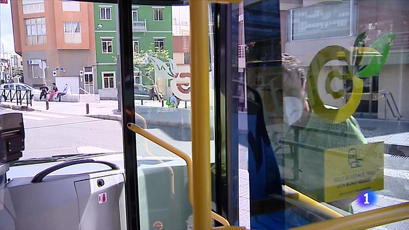 El autobús público es seguro en Canarias