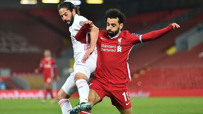  - Nace la Superliga gracias al apoyo de doce grandes clubes europeos que revoluciona el fútbol internacional