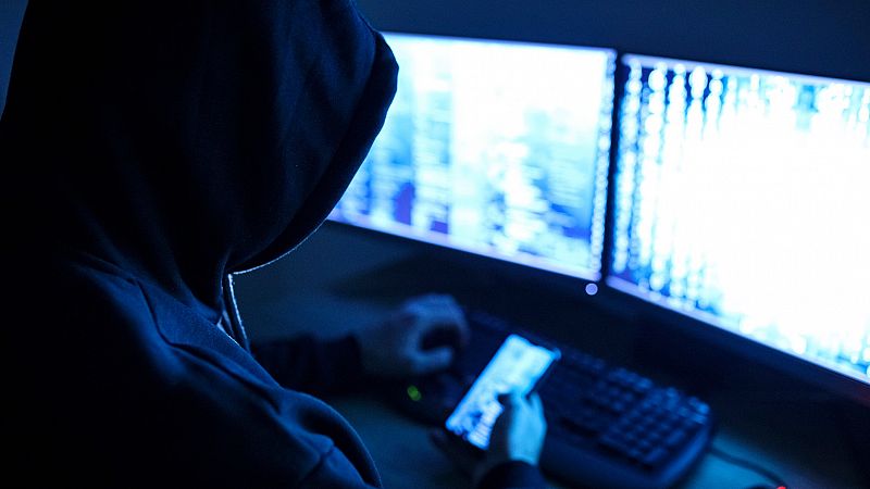 Ladrones invisibles: la realidad de los ciberataques - Comando Actualidad | Ver