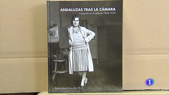 Fotógrafas andaluzas tras la cámara