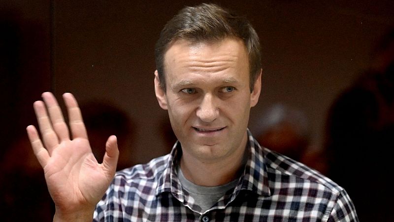 Deciden trasladar al opositor ruso Alexéi Navalny a un hospital para reclusos