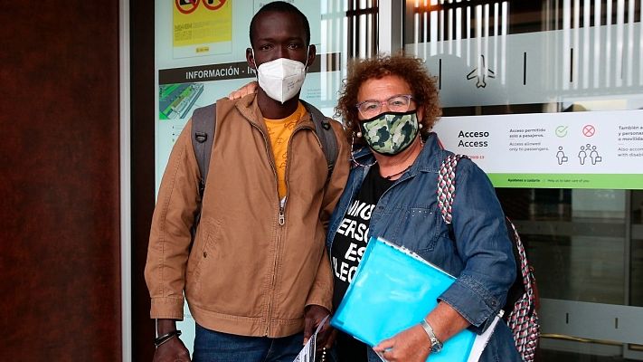 La historia de Youssouf e Isabel: un abrazo que traspasa fronteras