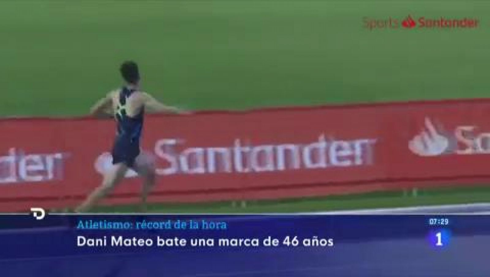 Dani Mateo bate el récord de la hora del atletismo español | Ver