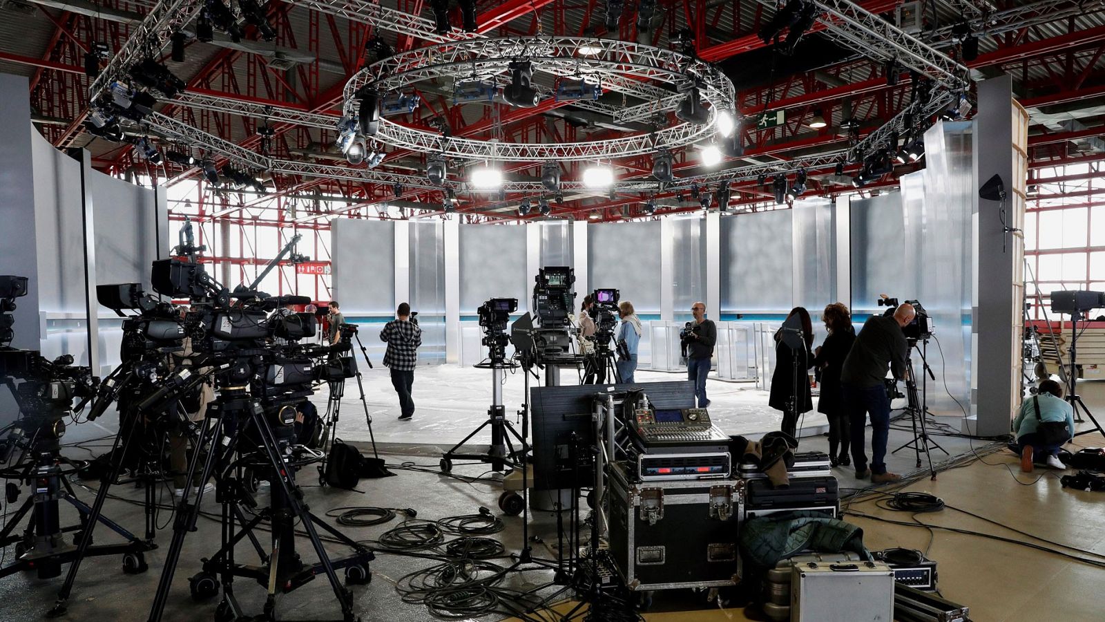 Los candidatos a la presidencia de la Comunidad de Madrid se enfrentarán en el primer debate