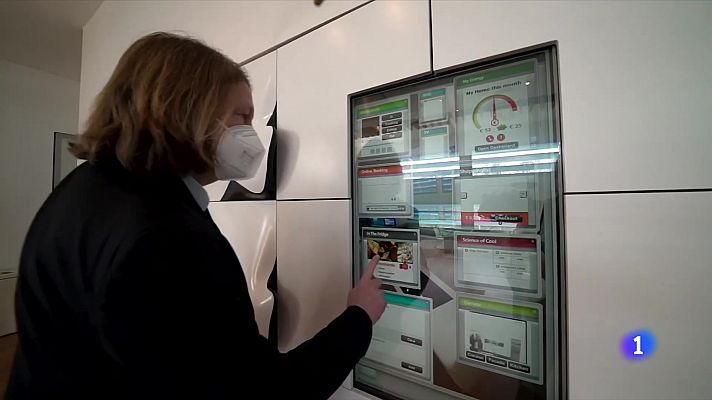 Telediario 1 - La Comisión Europea presenta su primera regulación sobre la inteligencia Artificial