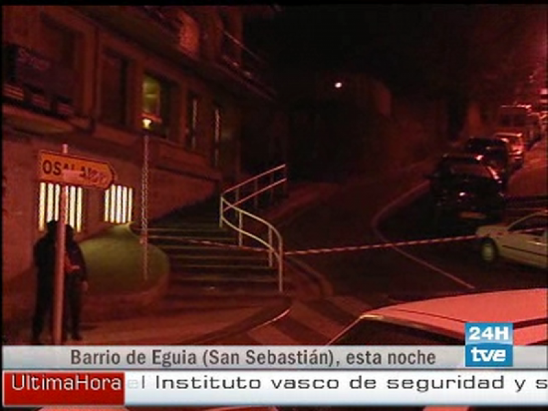 La banda terrorista ETA ha colocado dos bombas en San Sebastián y una en Arrigorriaga en el comienzo del puente de mayo y horas después de que se encarcelase a la alcaldesa de Mondragón.
