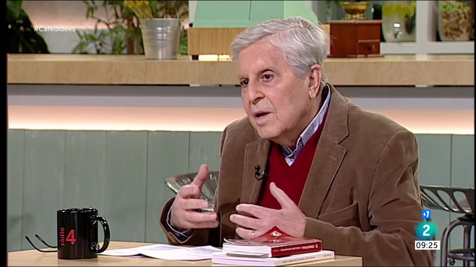 Carlos Jiménez Villarejo: "Els tribunals tendeixen a sotmetre's als poderosos"