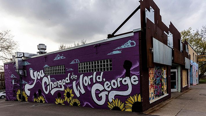 Telediario 1 - Las reacciones al veredicto contra el policía que mató a Floyd siguen en Mineápolis