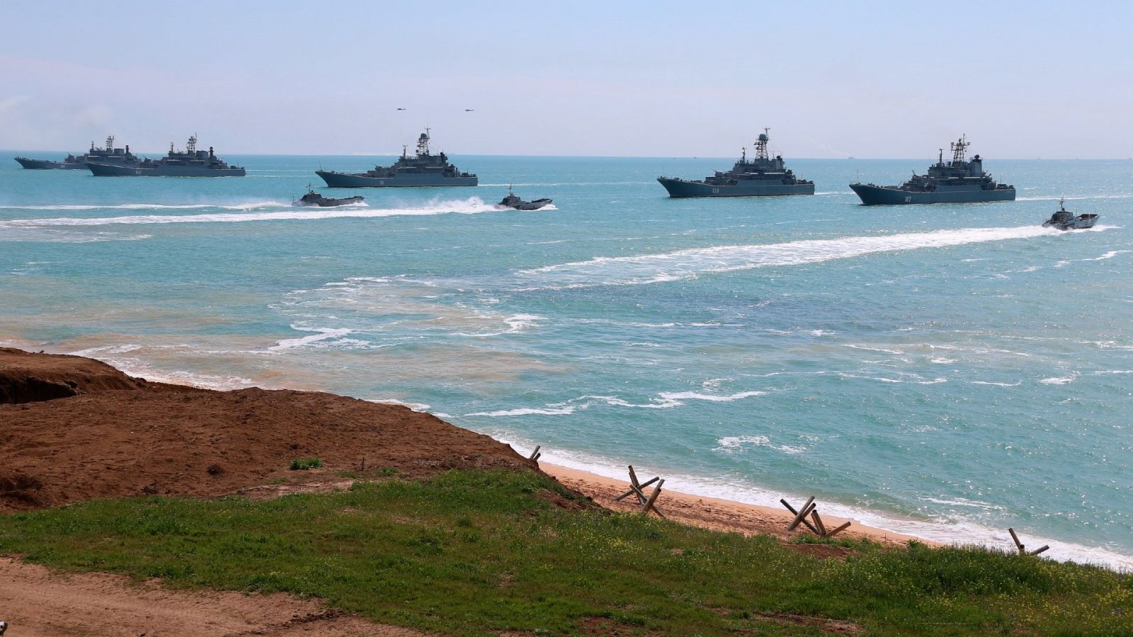 Rusia retira sus tropas de Crimea