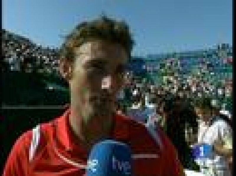 Juan Carlos Ferrero ha conseguido el segundo punto para la Armada española en las semifinales de la Copa Davis, tras vencer en 3 sets al israelí Sela. El valenciano se ha mostrado satisfecho por el triunfo y piensa ya en la final de la Davis: "Ojalá 