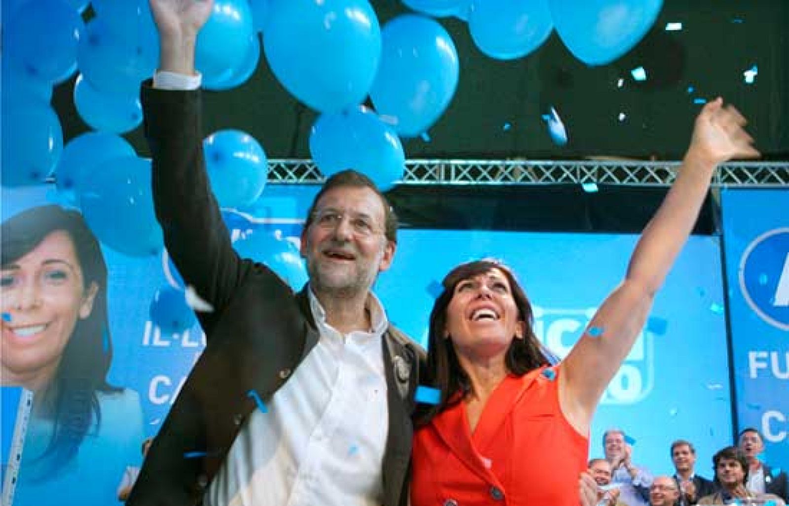 Rajoy acusa a Zapatero de obligar al PSOE a secundar su error | Ver