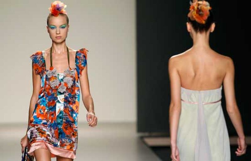  Desfile de Victorio y Lucchino en Madrid Fashion Week 09