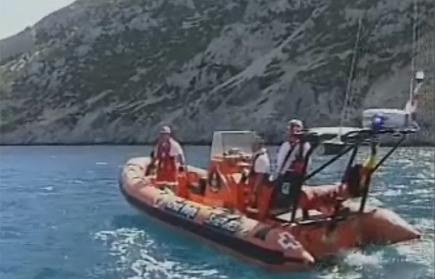  - Vuelca una patera con 40 personas