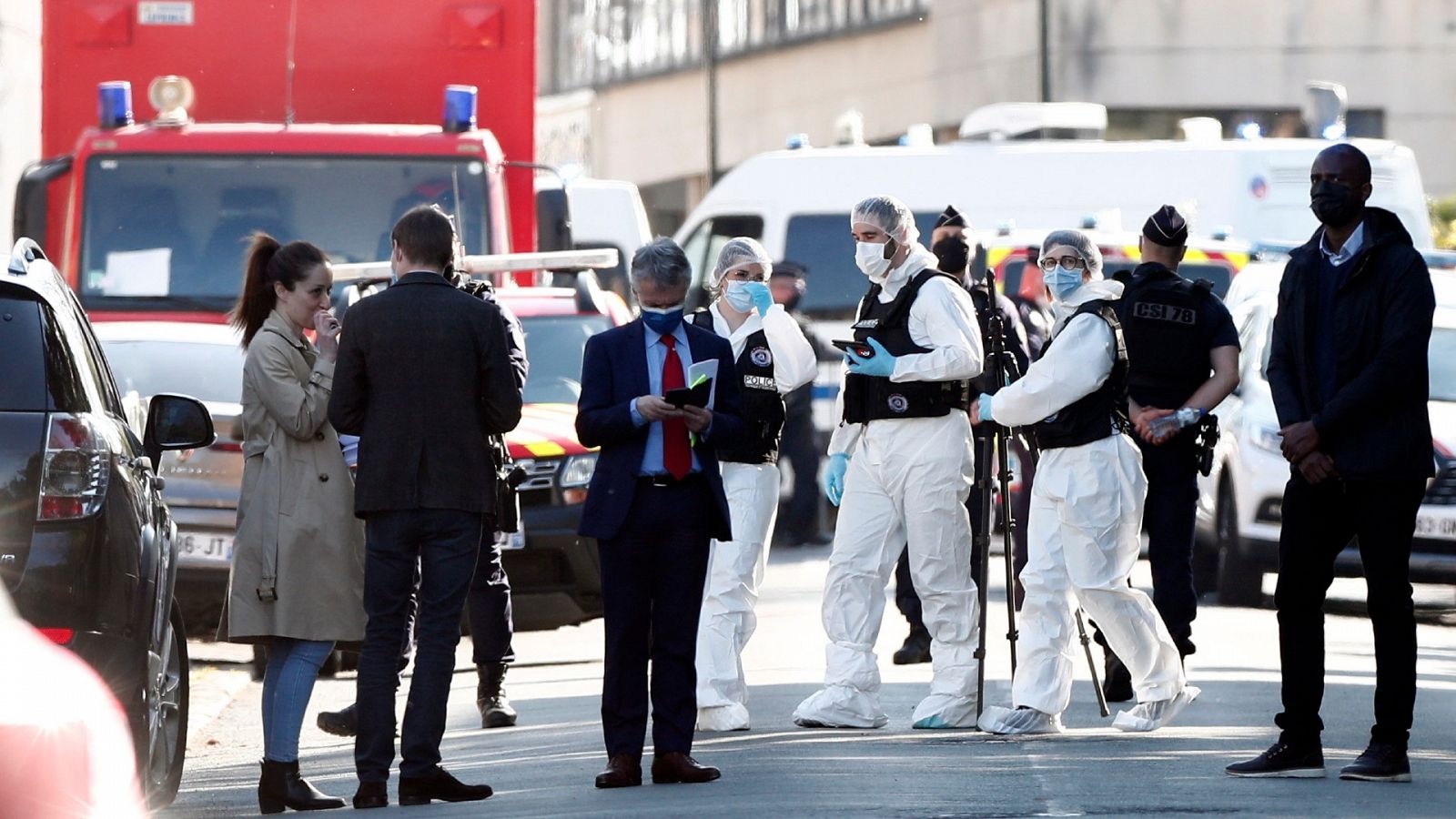 La Fiscalía de Francia investiga como ataque terrorista el asesinato de una agente de Policía cerca de París