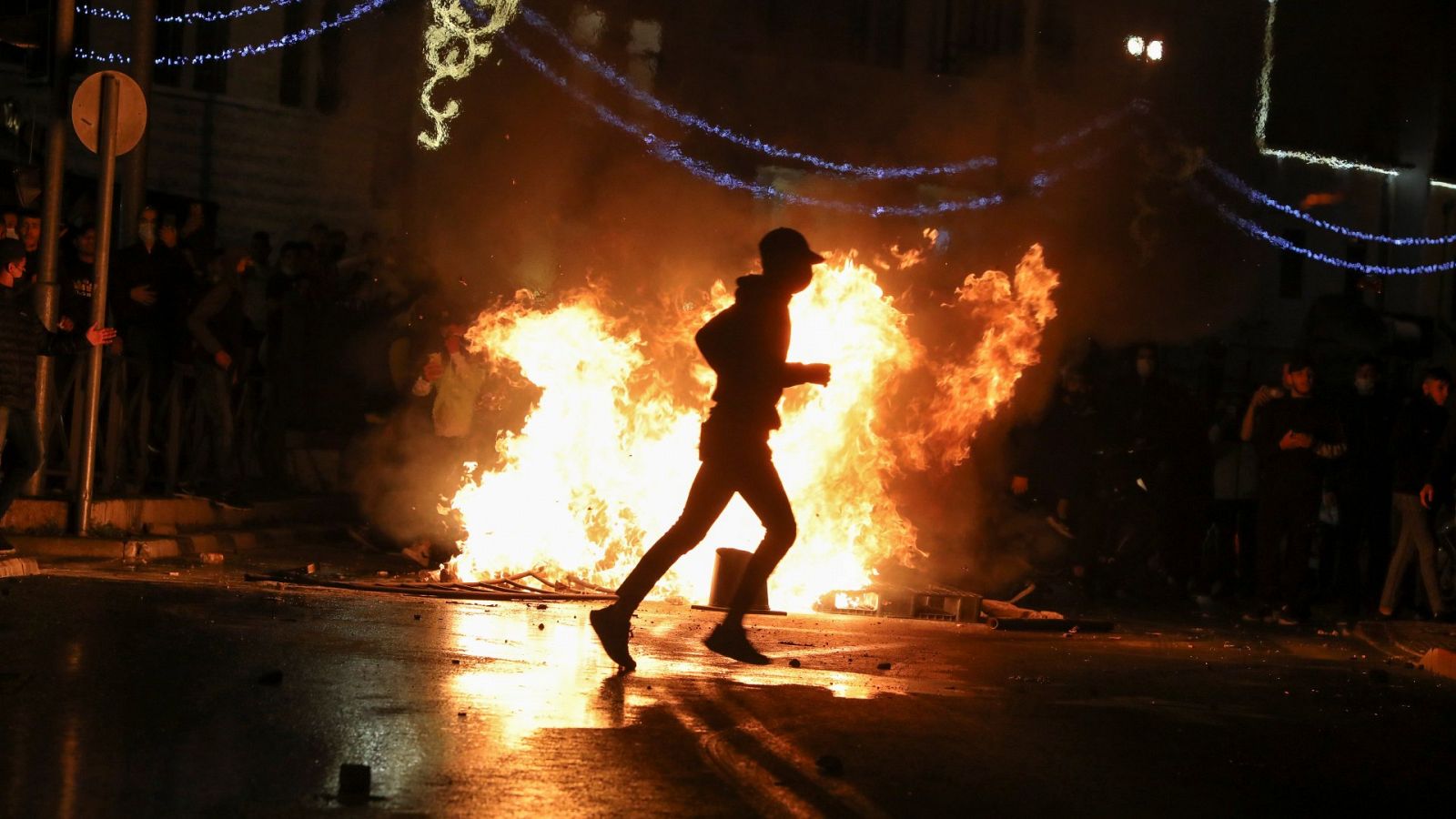 Jerusalén vive los altercados más graves de los últimos años entre la policía y la juventud palestina