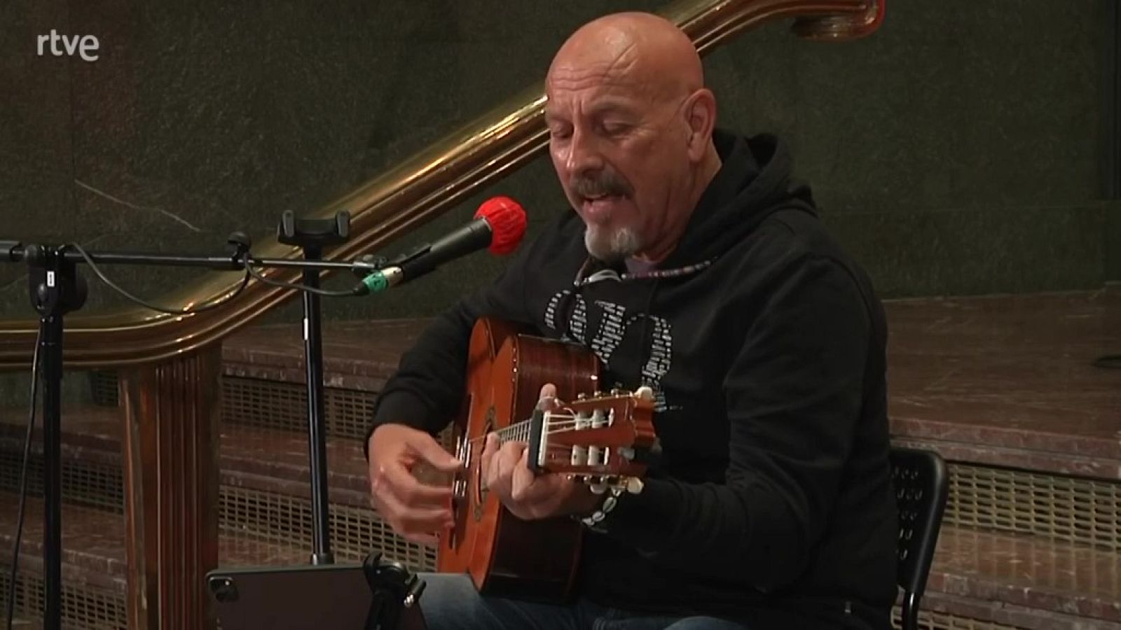 Especial Día del Libro - VÍDEO: Cuando los elefantes sueñan con la música