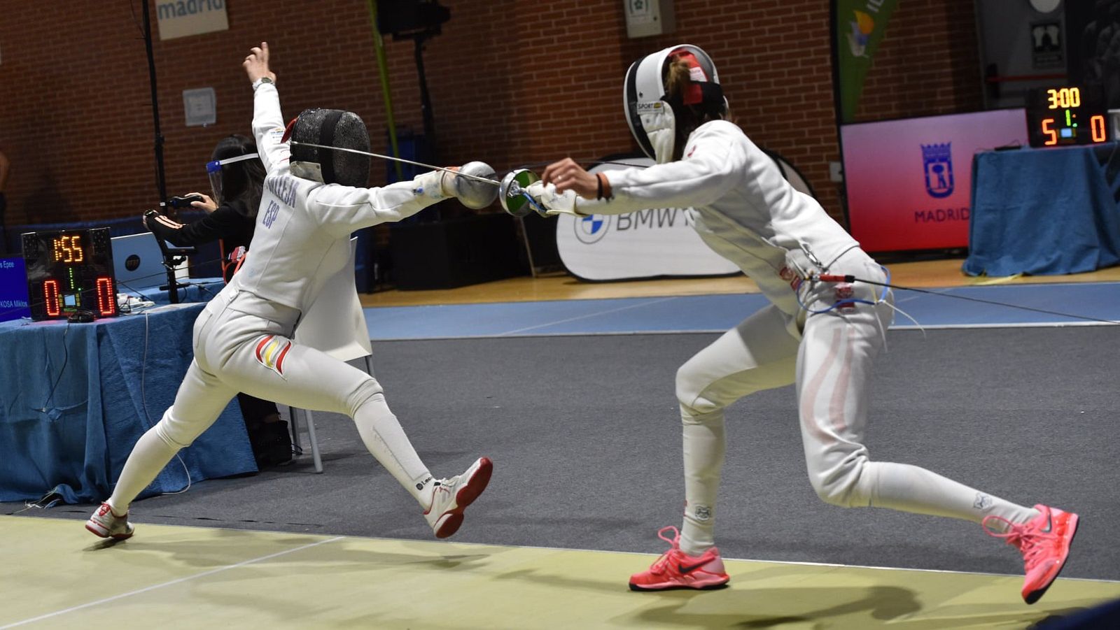 Sara Fernández se queda sin Juegos Olímpicos tras el Preolímpico de esgrima en Madrid
