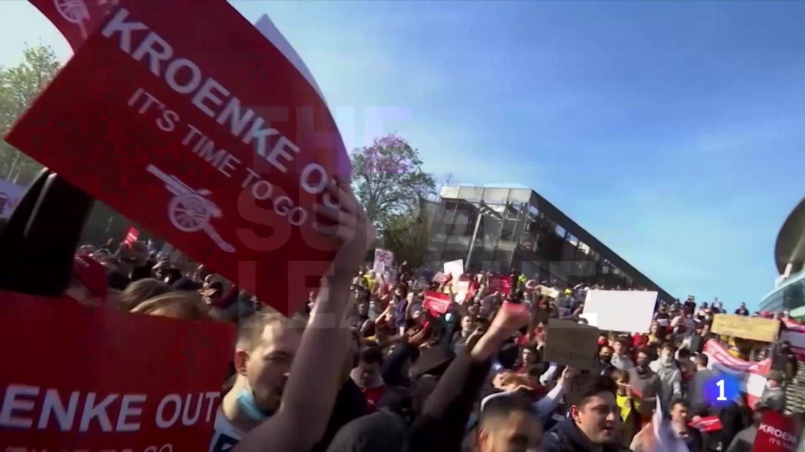 Protestas de la afición del Arsenal por la Superliga
