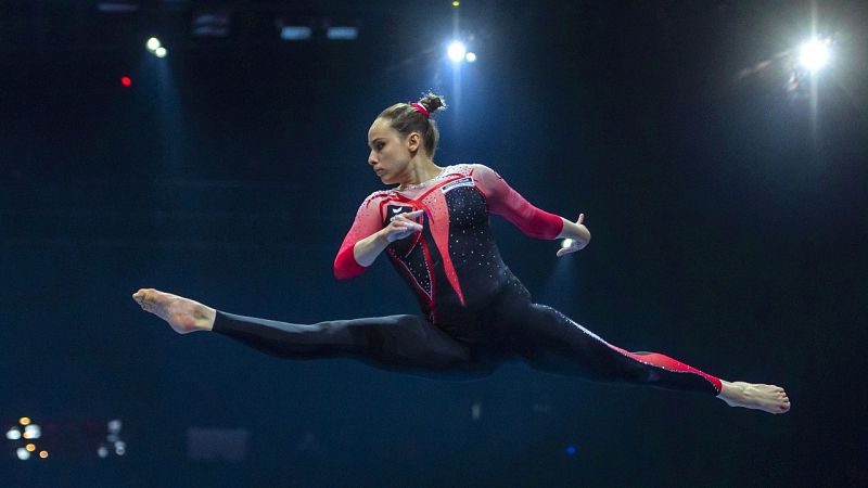 Maillot hasta los tobillos contra la sexualización en el deporte