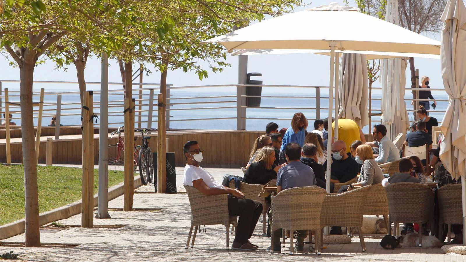 Telediario Matinal en Cuatro Minutos 25/04/2021 | Ver