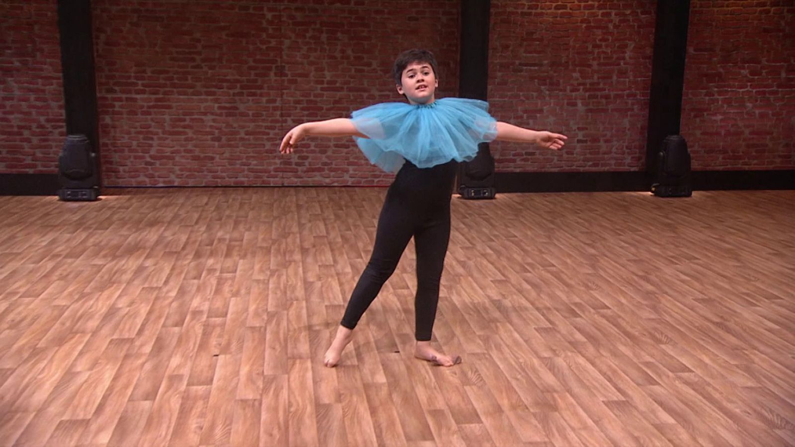 The Dancer - Actuación completa de Álex Rodés